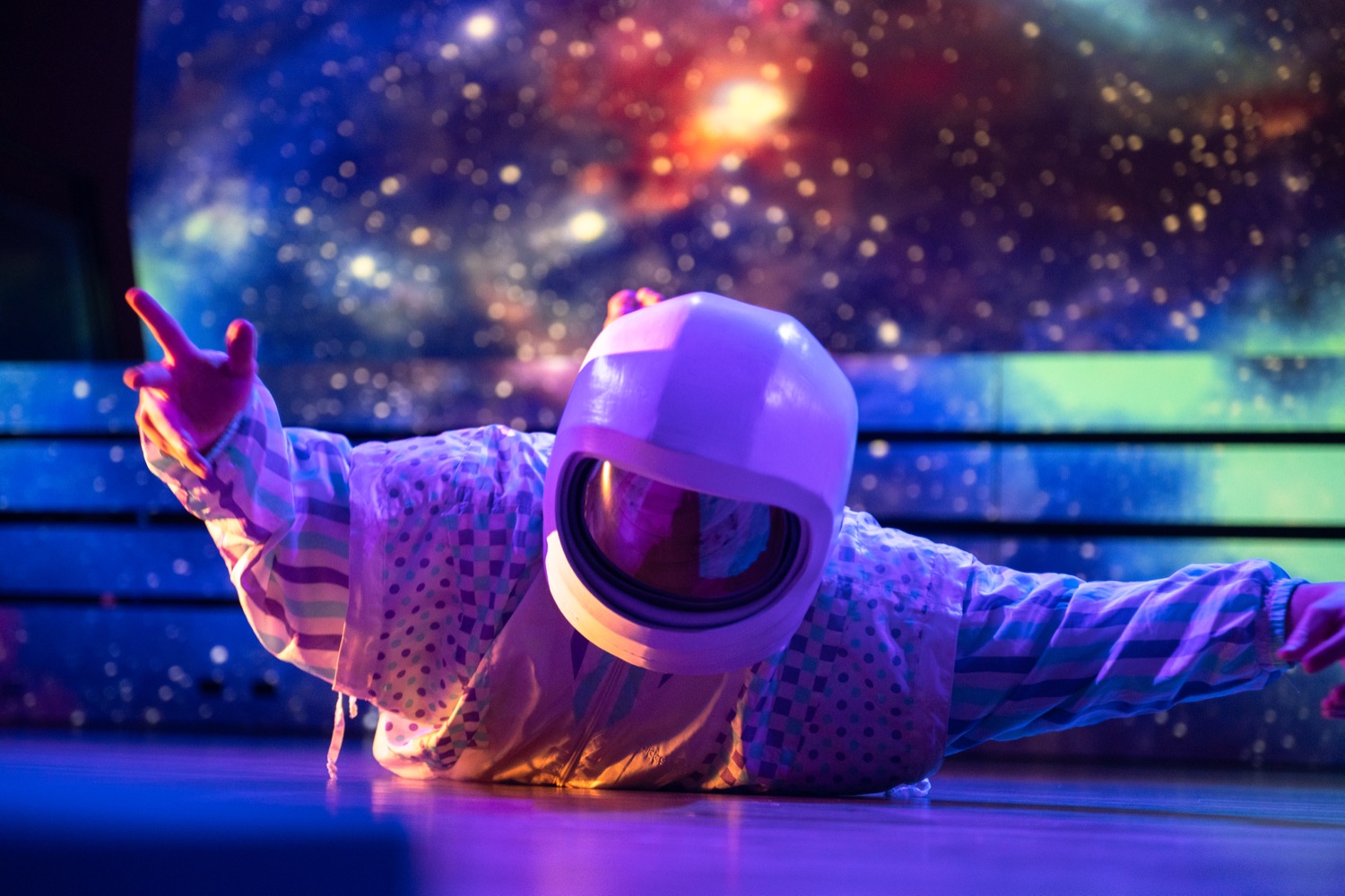 Don't Look, Spaceman