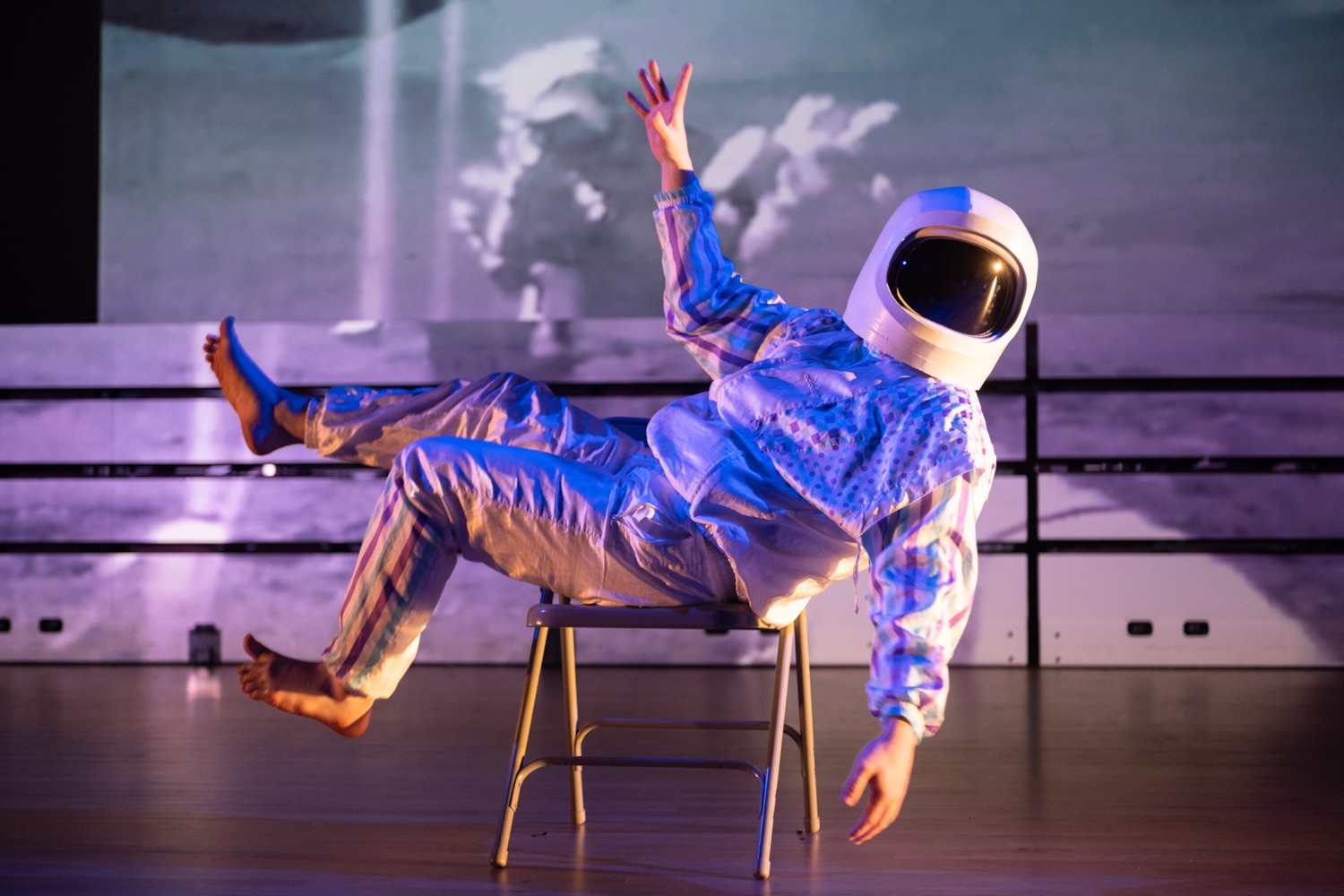 Don't Look, Spaceman