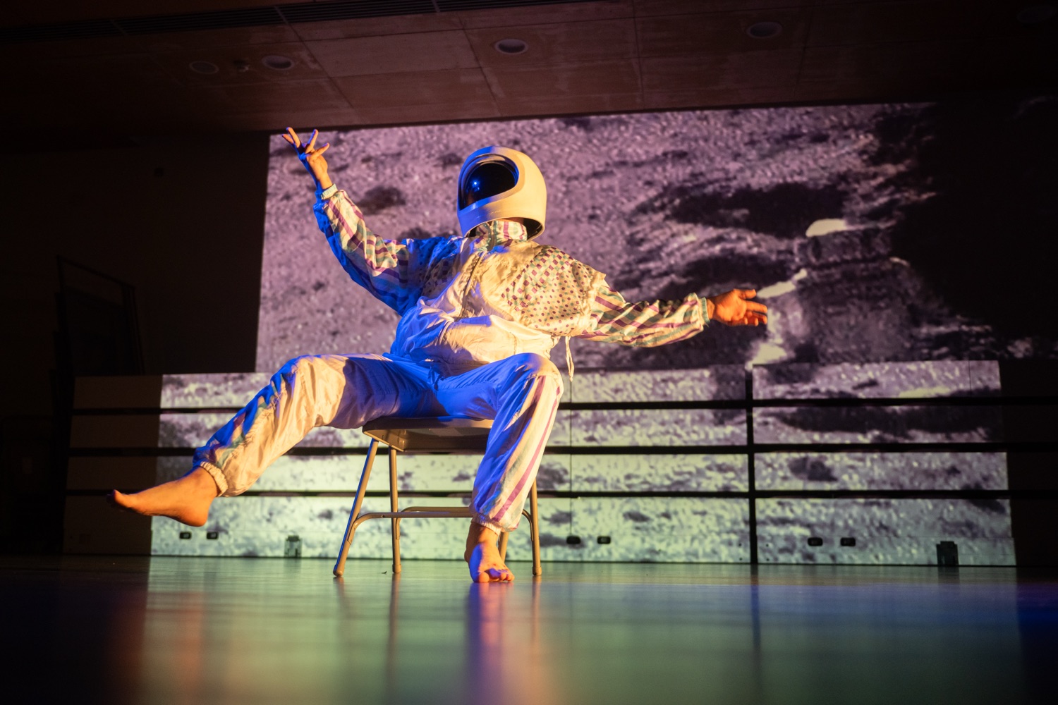 Don't Look, Spaceman