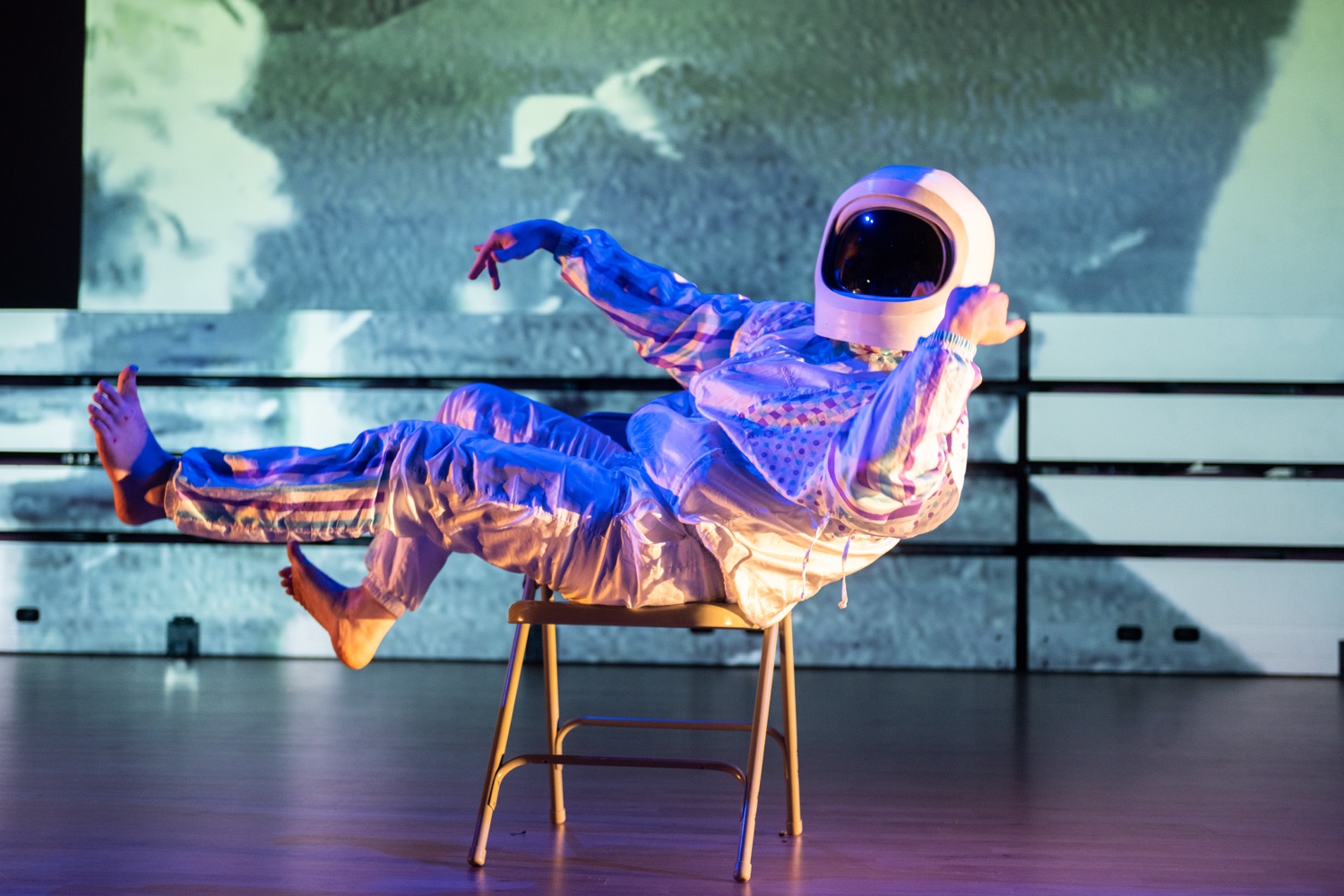 Don't Look, Spaceman